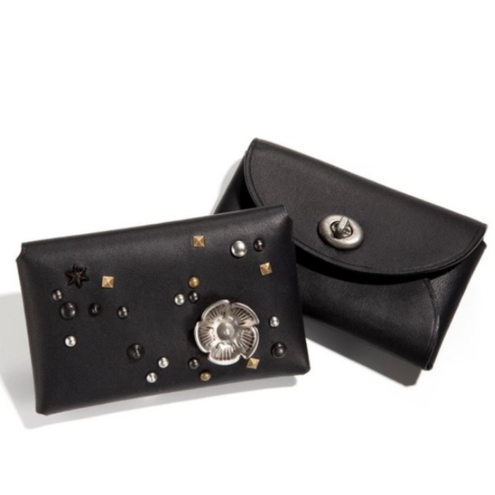 Coach 1941 Turnlock Card Case with Tea Rose Studs Black Glovetanned Leather NWT